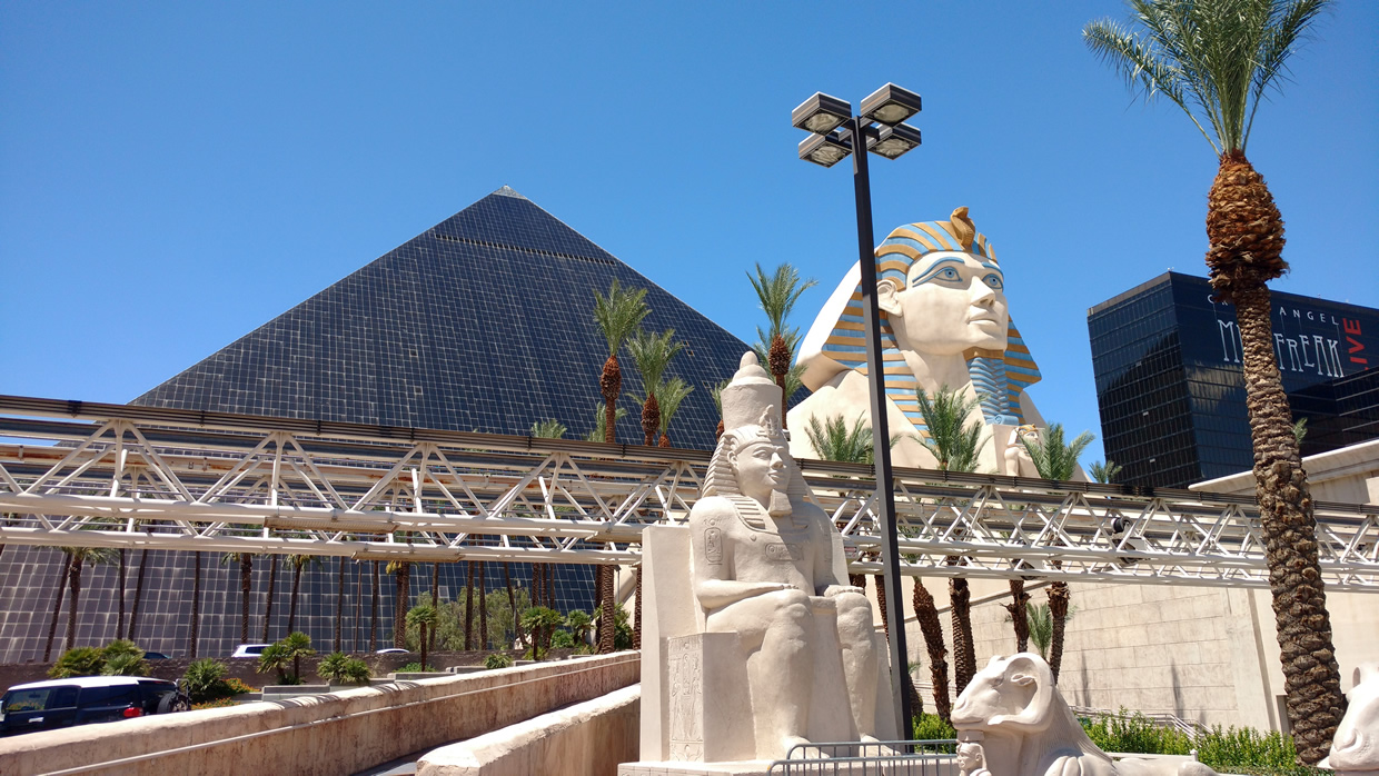 luxor1